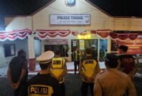 Kapolsek Tikung AKP Anang Purwo Widodo, S.H. memimpin Apel Cipta Kondisi pemberantasan knalpot brong di Mapolsek Tikung, Sabtu malam (5/7/2025), | Dok Foto Ho/ RadarBangsa