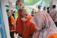 Oknum Pelaku kejahatan di Lumajang saat diamankan polisi  (Foto Dok Ho/RadarBangsa.co.id)