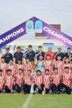 Bupati Lamongan Tutup Soeratin Cup 2025, Targetkan Prestasi hingga Nasional