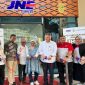 Peresmian Sales Counter JNE pertama di Ibu Kota Nusantara (IKN), ditandai dengan pemotongan pita oleh manajemen JNE dan jajaran Otorita IKN. (Foto Dok Ho/RadarBangsa.co.id)