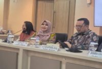 Senator Jawa Timur, Lia Istifhama (tengah, berjilbab) bersama sejumlah anggota DPD RI dalam rapat pembahasan isu strategis nasional di Jakarta, Kamis (21/8/2025). (Foto Dok Ho/RadarBangsa.co.id)