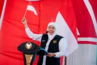 Khofifah Indar Parawansa mengimbau masyarakat Jatim mengibarkan Merah Putih selama sebulan penuh untuk merayakan HUT ke-80 Kemerdekaan RI (Foto Dok Ho/RadarBangsa.co.id)