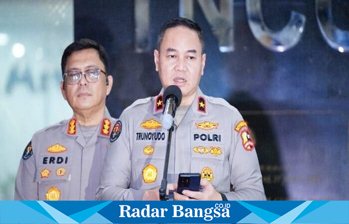 Kepala Biro Penerangan Masyarakat (Karopenmas) Divhumas Polri, Brigjen Pol. Trunoyudo Wisnu Andiko, saat memberikan keterangan pers di Jakarta (Foto Dok Ho/RadarBangsa.co.id)