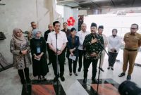 Menteri Sosial Saifullah Yusuf (Gus Ipul) bersama sejumlah pejabat menghadiri Rapat Pleno Perdana Komite Percepatan Transformasi Digital Pemerintah di Jakarta, Selasa (26/8/2025). (Foto Dok Ho/RadarBangsa.co.id)