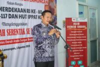 Bupati Lamongan Yuhronur Efendi bersama pengurus INI–IPPAT saat menghadiri aksi donor darah serentak se-Jawa Timur di Kantor PMI Lamongan, Jumat (1/8/2025). (Foto Dok Ho/RadarBangsa)