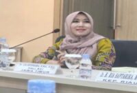 Senator DPD RI asal Jawa Timur, Ning Lia Istifhama, saat menyampaikan apresiasi kepada Gubernur Khofifah Indar Parawansa yang mengingatkan kepala daerah agar tidak menaikkan PBB secara berlebihan. (Foto Dok Ho/RadarBangsa.co.id)