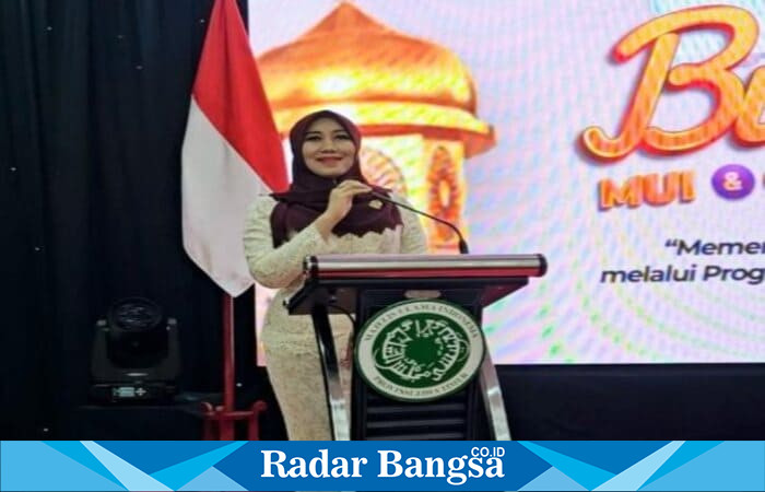 Senator DPD RI asal Jawa Timur, Lia Istifhama, saat memberikan sambutan dalam sebuah acara di Surabaya. (Dok. Istimewa) 