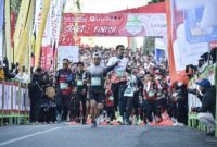Ribuan peserta dari berbagai negara saat mengikuti start Bank Jatim Bromo Marathon 2025 di kawasan Plataran Bromo, Pasuruan, Minggu (7/9/2025) (Foto Dok Ho/RadarBangsa.co.id)