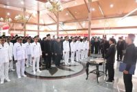 Suasana prosesi pelantikan pejabat pimpinan tinggi pratama, administrator, serta pengawas di lingkungan Pemerintah Kabupaten Bangkalan yang digelar di Pendopo Agung, Jumat (26/9/2025). (Foto Dok Ho/RadarBangsa.co.id)