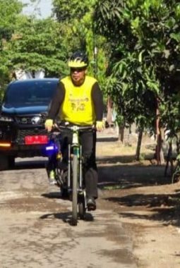 Bupati Madiun Gowes Hadiri Resik Bareng Warga Plumpungrejo