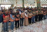Sejumlah tamu undangan dan peserta acara peringatan Hari Jadi ke-1265 Kabupaten Malang mengikuti prosesi di Pendopo Agung, Sabtu (20/9/2025). (Foto Dok Prokopim/Ho RadarBangsa)