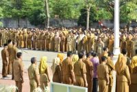 Ratusan ASN Pemkab Pasuruan mengikuti apel pagi dengan khidmat, sebagai wujud disiplin dan kebersamaan dalam mengabdi kepada masyarakat. (Foto Dok Ho/RadarBangsa.co.id)