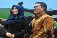Senator Jawa Timur Lia Istifhama (kiri) (Foto Foto Ho/RadarBangsa.co.id)