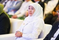 Gubernur Jawa Timur Khofifah Indar Parawansa menghadiri Ithlaq Hari Santri Nasional 2025 di Pondok Pesantren Tebuireng, Jombang, Senin (22/9). (Foto Dok Adpim/RadarBangsa.co.id)