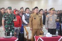Kapolres Probolinggo AKBP M. Wahyudin Latif memberikan materi dalam seminar anti narkoba di Universitas Nurul Jadid Paiton, Senin (22/9/2025). (Foto Dok Ho/RadarBangsa.co.id)