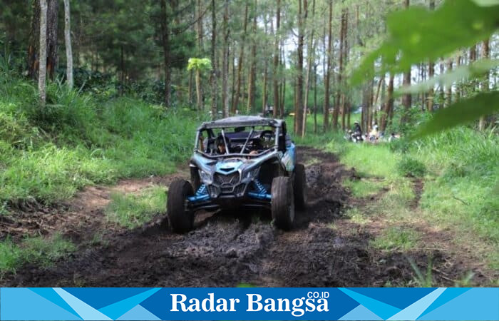 Peserta off road menelusuri jalur menantang di Lereng Gunung Kawi, Malang (Foto Dok Prokopim/RadarBangsa)