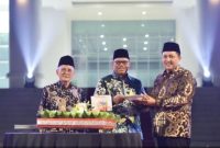 Bupati Pasuruan Rusdi Sutejo (kiri) bersama Wakil Bupati Gus Shobih saat melaunching tagline Hari Jadi Kabupaten Pasuruan ke-1096, Kamis (18/9/2025) malam. (RadarBangsa.co.id/Ho Kominfo)