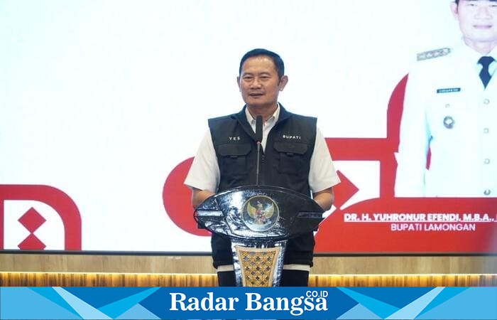 Bupati Lamongan Yuhronur Efendi saat membuka bimbingan operasional dan manajemen KDKMP di Aula Gadjah Mada Pemkab Lamongan, Rabu (17/9/2025). (Foto Dok Ho/RadarBangsa.co.id)
