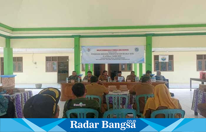 Suasana Musdes RKP Desa Wonokromo Tahun Anggaran 2026 yang digelar di Balai Desa Wonokromo, Kecamatan Tikung, Lamongan, Senin (8/9/2025). (Dok Foto RadarBangsa.co.id)