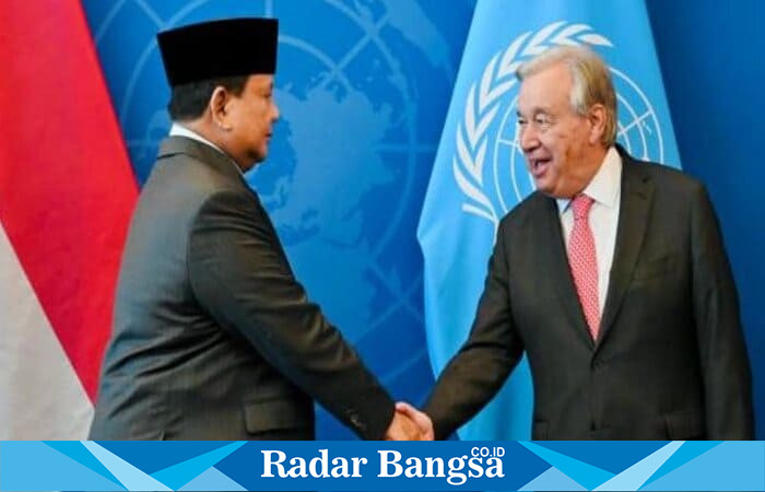 Presiden RI Prabowo Subianto berjabat tangan dengan Sekretaris Jenderal PBB António Guterres saat pertemuan bilateral di Markas Besar PBB, New York, Senin (22/9/2025). (Foto: BPMI Setpres)