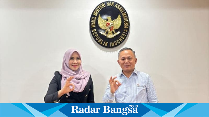 Dr. Lia Istifhama, Anggota DPD RI Dapil Jawa Timur. (kiri) (Dok foto pribadi)