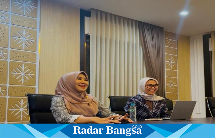 Anggota DPD RI Lia Istifhama (kiri) (Foto Dok Ho/RadarBangsa.co.id)
