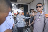 Wali Kota Semarang Agustina Wilujeng meninjau lokasi kebakaran di Sendangguwo dan Palebon, memastikan warga terdampak mendapat perhatian. (Foto Dok Ho/RadarBangsa.co.id)