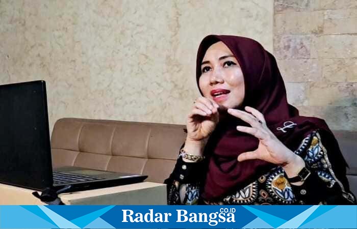 Lia Istifhama membahas kebijakan penghapusan praktik tebus ijazah bagi siswa SMA/SMK Surabaya (Dok Foto Pribadi)