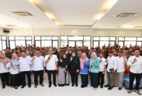 Petugas SPPG Banyuwangi mengikuti pelatihan keamanan pangan untuk memastikan makanan dalam program Makan Bergizi Gratis aman, higienis, dan sehat bagi siswa, Sabtu (4/10/2025). (Foto Dok Ho/RadarBangsa.co.id)