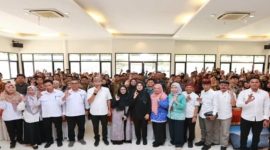 Petugas SPPG Banyuwangi mengikuti pelatihan keamanan pangan untuk memastikan makanan dalam program Makan Bergizi Gratis aman, higienis, dan sehat bagi siswa, Sabtu (4/10/2025). (Foto Dok Ho/RadarBangsa.co.id)