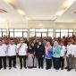 Petugas SPPG Banyuwangi mengikuti pelatihan keamanan pangan untuk memastikan makanan dalam program Makan Bergizi Gratis aman, higienis, dan sehat bagi siswa, Sabtu (4/10/2025). (Foto Dok Ho/RadarBangsa.co.id)