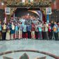 Bupati Bangkalan Lukman Hakim bersama para kepala Organisasi Perangkat Daerah (OPD) usai penandatanganan Perjanjian Kinerja (PK) di Pendopo Agung Bangkalan, Jumat (17/10/2025) malam. (Foto Dok Ho/RadarBangsa.co.id)