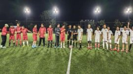 Suasana seru pertandingan mini soccer eksekutif dan legislatif Kabupaten Pasuruan di BJS Mini Soccer, Rabu (1/10/2025) malam (Foto Dok Ho/RadarBangsa.co.id)