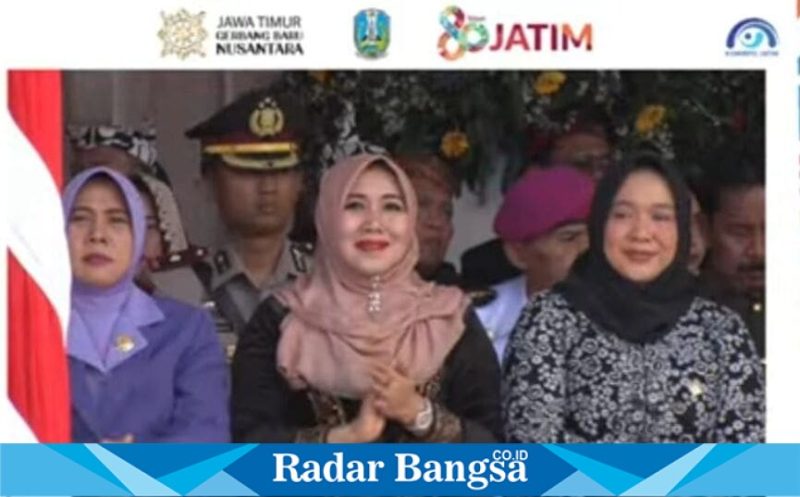 Anggota DPD RI asal Jawa Timur, Lia Istifhama, menghadiri peringatan Hari Jadi ke-80 Provinsi Jawa Timur di Surabaya, Sabtu (12/10/2025). (Foto Dok Ho/RadarBangsa.co.id)