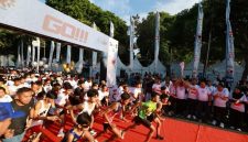 Ribuan peserta bersiap di garis start saat mengikuti BIK Run 2025 di Gesibu Blambangan, Banyuwangi, Sabtu (18/10/2025). (Foto Dok Ho/RadarBangsa.co.id)