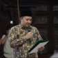 Bupati Pasuruan Rusdi Sutejo saat membacakan  Petisi Kesepakatan Damai di Pendopo Nyawiji Ngesti Wenganing Gusti, Jumat (17/10/2025) malam (Foto Dok Ho/RadarBangsa.co.id)