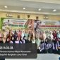 Kepala Dinas Perindustrian dan Tenaga Kerja Kabupaten Bangkalan, Jemmy Tria Sukmana, saat membuka kegiatan Pelatihan Berbasis Masyarakat (PBM) bidang Tata Rias dan Pengolahan Hasil Laut di Kantor Disperinaker Bangkalan, Selasa (8/10/2025). (DoK Foto Kmf/RadarBangsa.co.id)
