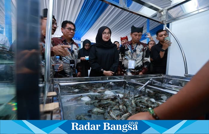 Bupati Banyuwangi, Ipuk Fiestiandani, membuka Forum Shrimp Fair sebagai wadah penguatan pelaku usaha dan petani udang. (Foto Dok Ho/RadarBangsa.co.id)