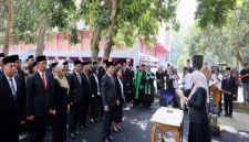 Bupati Banyuwangi Ipuk Fiestiandani melantik 34 pejabat Pimpinan Tinggi Pratama, Administrator, dan Pengawas di lingkungan Pemkab Banyuwangi, di GOR Tawangalun, Rabu (15/10/2025). (Foto Dok Ho/RadarBangsa.co.id)