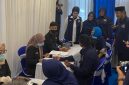 Ketua DPW Partai NasDem Jawa Timur, Lita Machfud Arifin saat melakukan monitoring kegiatan cek kesehatan di DPD Kabupaten Kediri