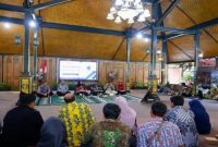 Bupati Banyuwangi Ipuk Fiestiandani menghadiri forum pertemuan BPD se-Banyuwangi bertajuk Gesah Desa di Pelinggihan Dinas Kebudayaan dan Pariwisata, Kamis (16/10/2025) (Foto Dok Ho/RadarBangsa.co.id)