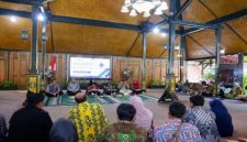 Bupati Banyuwangi Ipuk Fiestiandani menghadiri forum pertemuan BPD se-Banyuwangi bertajuk Gesah Desa di Pelinggihan Dinas Kebudayaan dan Pariwisata, Kamis (16/10/2025) (Foto Dok Ho/RadarBangsa.co.id)