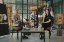 Reza Mathilda Gozali (kiri) dan narasumber lainnya berbagi kisah perjalanan Precise Shoes dalam podcast Cerita Bersama Brand Lokal di kanal YouTube JNE ID (Foto Dok Ho/RadarBangsa.co.id)