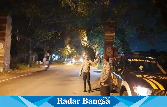 Petugas Polsek Tikung gelar Patroli Blue Light dini hari menjaga situasi aman dan kondusif. (Foto Dok /RadarBangsa.co.id)