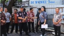 Tim Intelijen Kejari Lamongan melakukan inspeksi mendadak di lokasi pembangunan Puskesmas Sukodadi, Kamis (16/10/2025). (Foto Dok Ho/RadarBangsa.co.id)