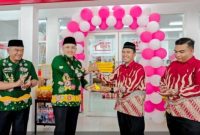 Bupati Pasuruan Rusdi Sutejo meresmikan Gerai Sembako Koperasi Desa Merah Putih (KDMP) Wonokerto, Kecamatan Sukorejo, Kamis (30/10/2025). (Foto Dok Ho/RadarBangsa.co.id)