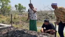 Suasana haru mewarnai pemakaman santri Pondok Pesantren Al Khoziny, Ghifari Haikal Nur (17), di Desa Wangen, Kecamatan Glagah, Lamongan, Rabu (8/10/2025). (Foto Dok Ho/RadarBangsa.co.id)