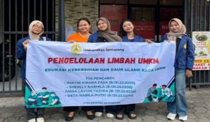 Mahasiswa USM Dampingi Mom’s Chicken Semarang,Terapkan Sistem Ramah Lingkungan