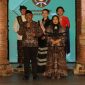 Bupati Ngawi Oni Anwar Harsono bersama jajaran membuka secara resmi Ngawi Batik Festival 2025 di Benteng Van Den Bosch, Sabtu (4/10/2025). (Foto Dok Ho/RadarBangsa.co.id)