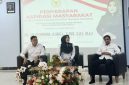 (Tengah)  Senator Jatim Dr. Lia Istifhama memotivasi mahasiswa UINSA Surabaya (Foto Dok Ho/RadarBangsa.co.id)